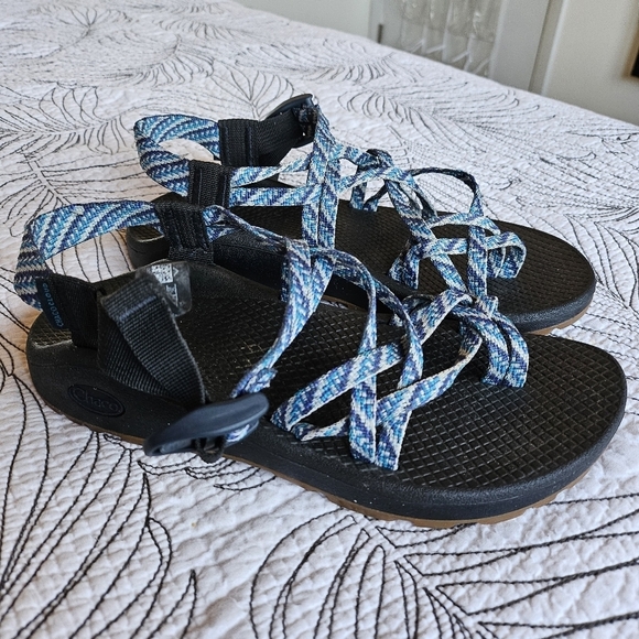 EUC Chaco Z Cloud X2 Pivot Navy Blue Comfy Strappy Sport Sandals 8 - Picture 2 of 15